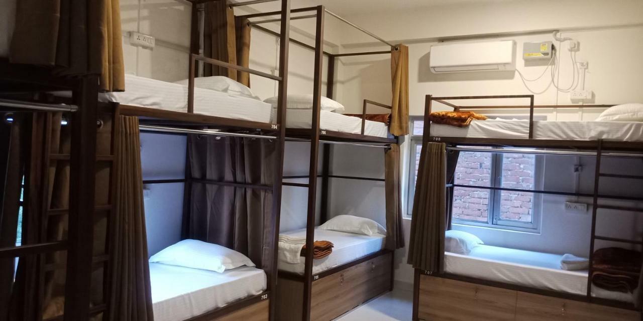 Banaras Hostel Kakarmatha Екстер'єр фото